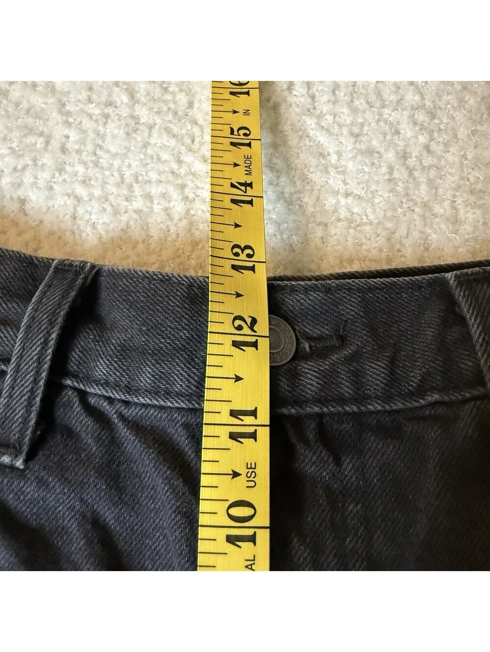 Levi’s High Waisted Mom Shorts Women’s 29 Black Denim High Rise WaterLess